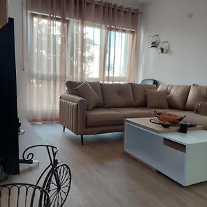 Gex , Tirana Albanien