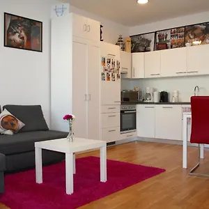 Apartment Trendy Danube - Close To Un, Wien
